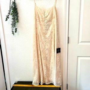 Dreamy Lulu’s Maxi Dress